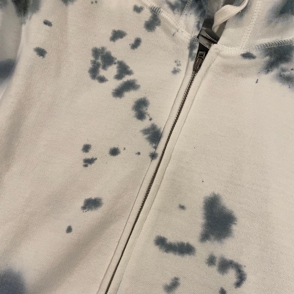 Tie dye zip sweatshirt with decal - Picture 4 of 7